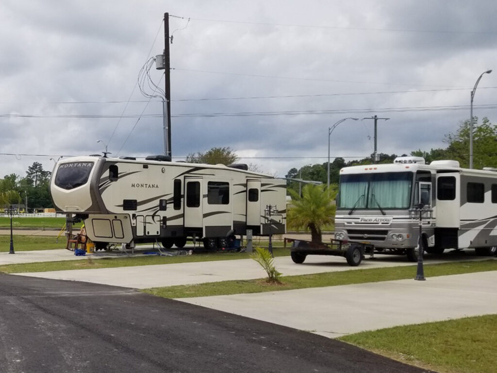 Guests Parked in a spot at Twelve Oaks RV Park